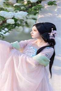 妻子将女儿的心脏献祭给竹马的儿子后，她悔疯了全文免费