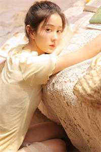 新婚夜，丈夫让三个女大学生一夜中奖已完结版
