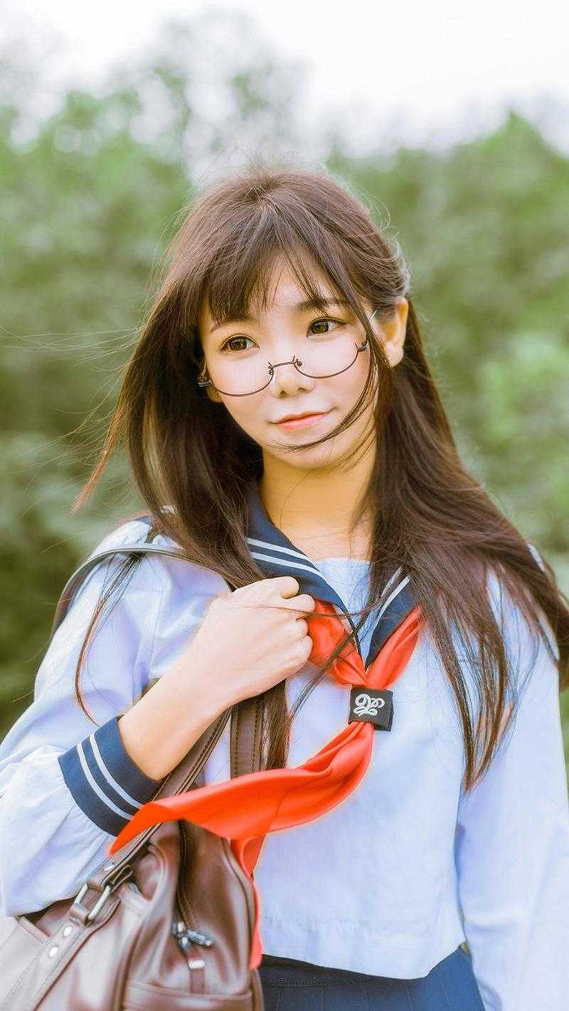 填志愿的最后一秒，我把省状元女儿的志愿改成蓝翔技校高质量好文
