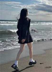 老婆去给艺术家男性朋友捧场，被我当场抓包全局