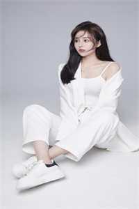 嬷嬷重生小宫女，青涩皇帝狠狠爱必读文