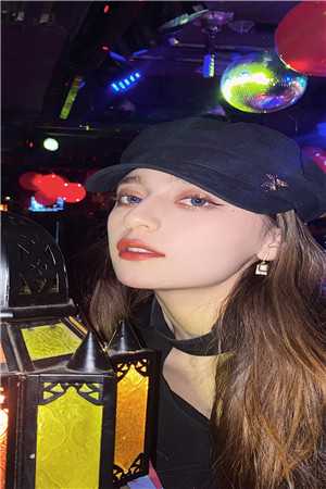 儿子送我金婚礼物，我反手砸了他婚房by