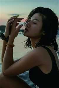 穿越大逃杀，我靠做药膳获得残暴女王的青睐，成功得到2亿奖金全文